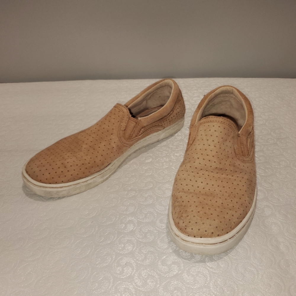 Women's UGG slip on Sneakers